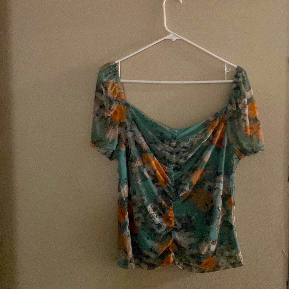 Madison & Berkeley xl ruched top